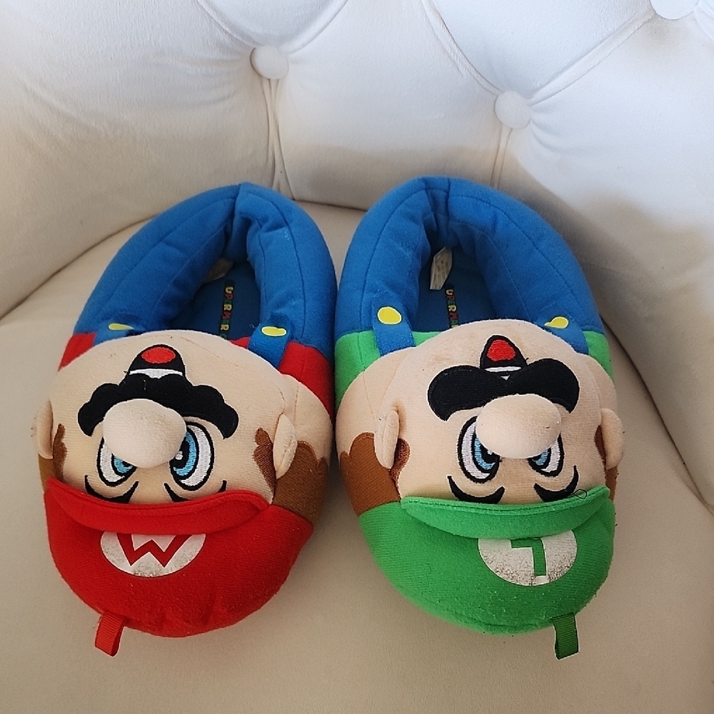 Nintendo Kids Mario and Luigi Slippers - Green and Red M13-1 - Picture 4 of 5